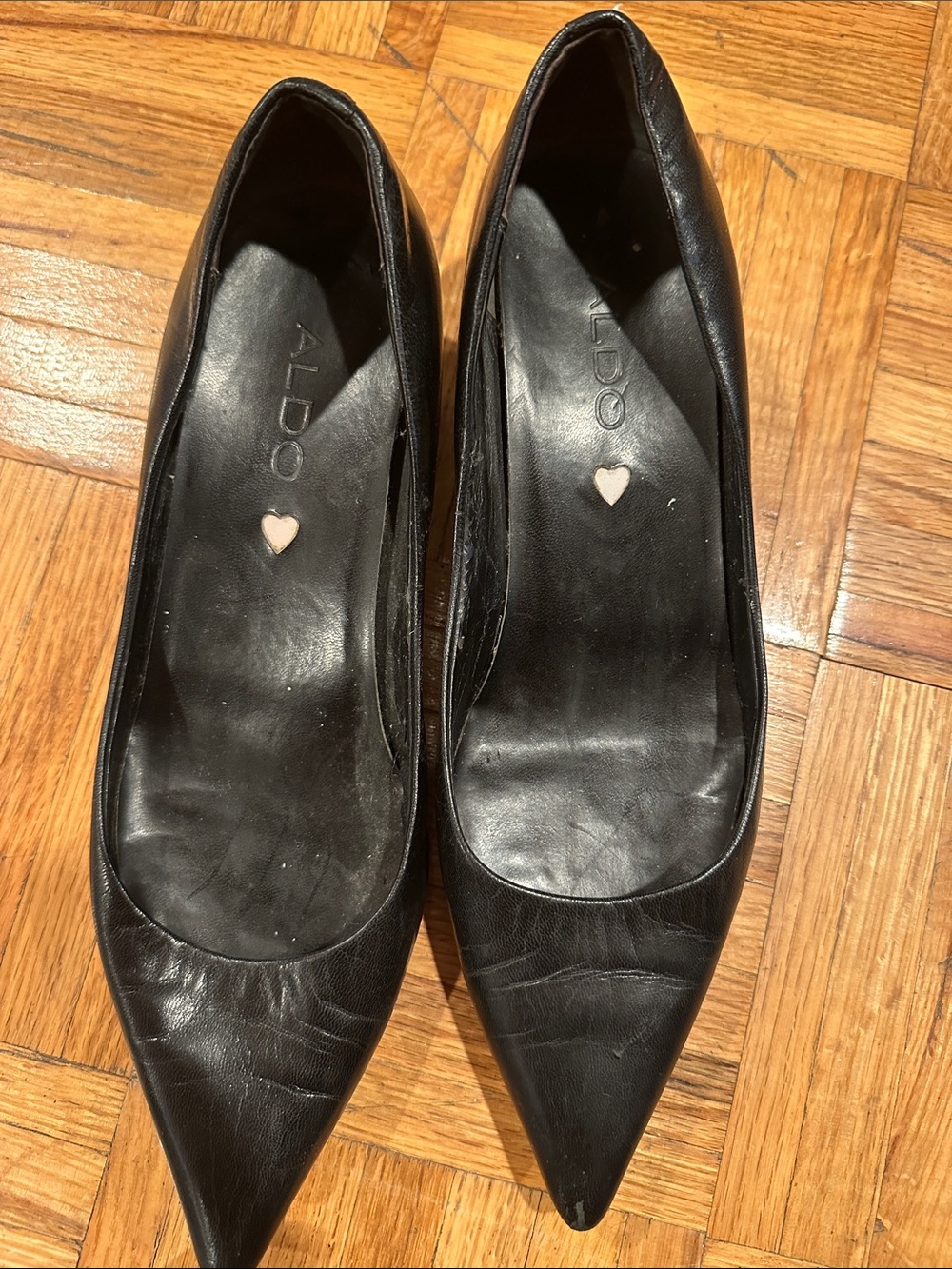 Aldo Black Pointed Leather Ballet Flats